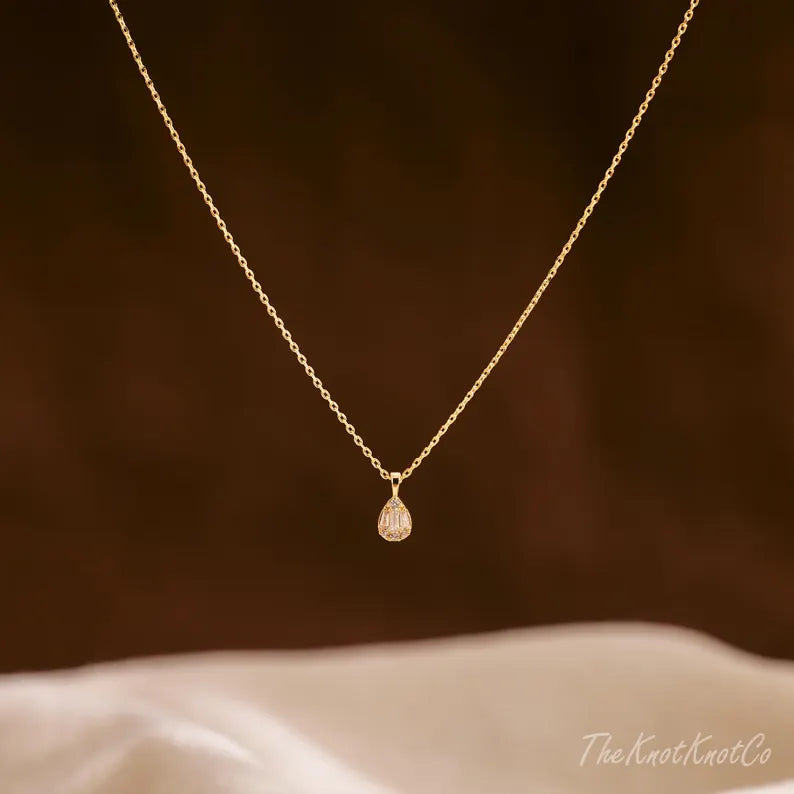 Teardrop Necklace